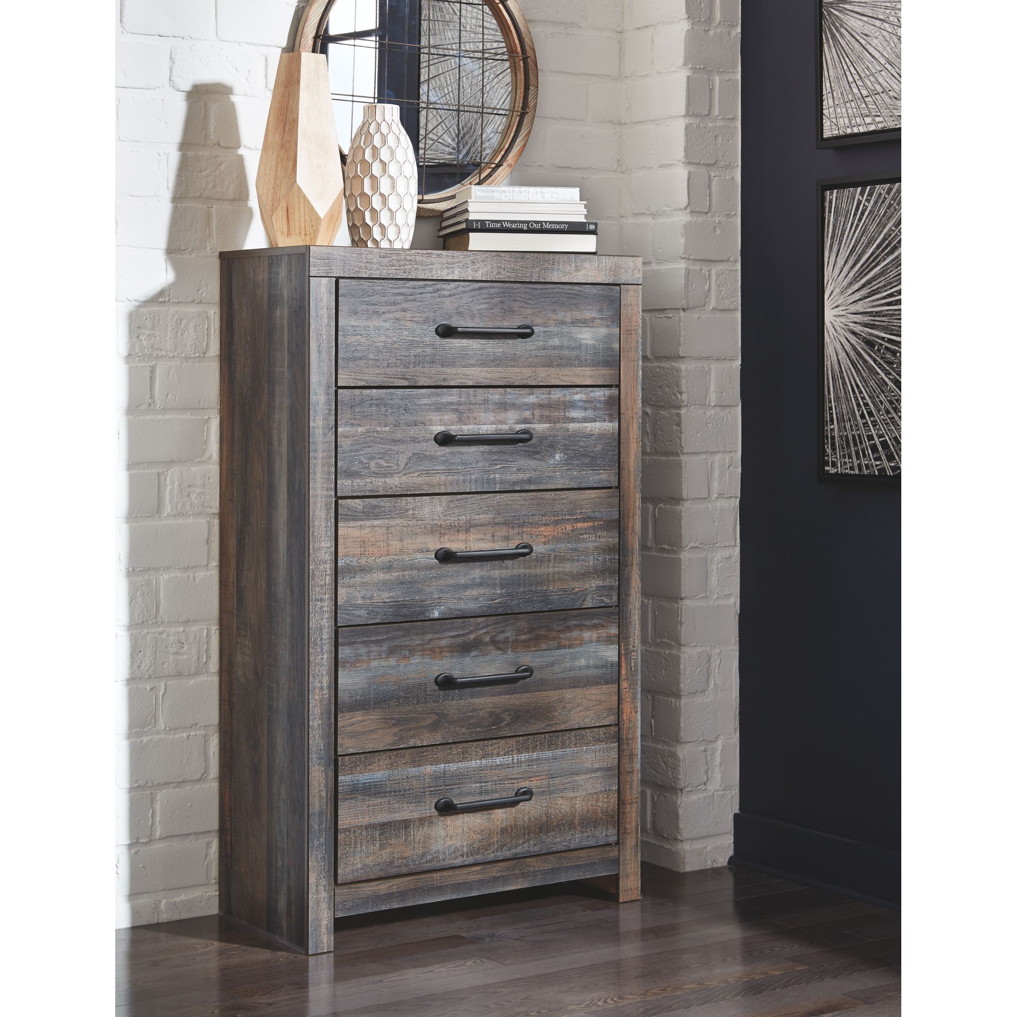 Drystan Chest - Gallery Image 2