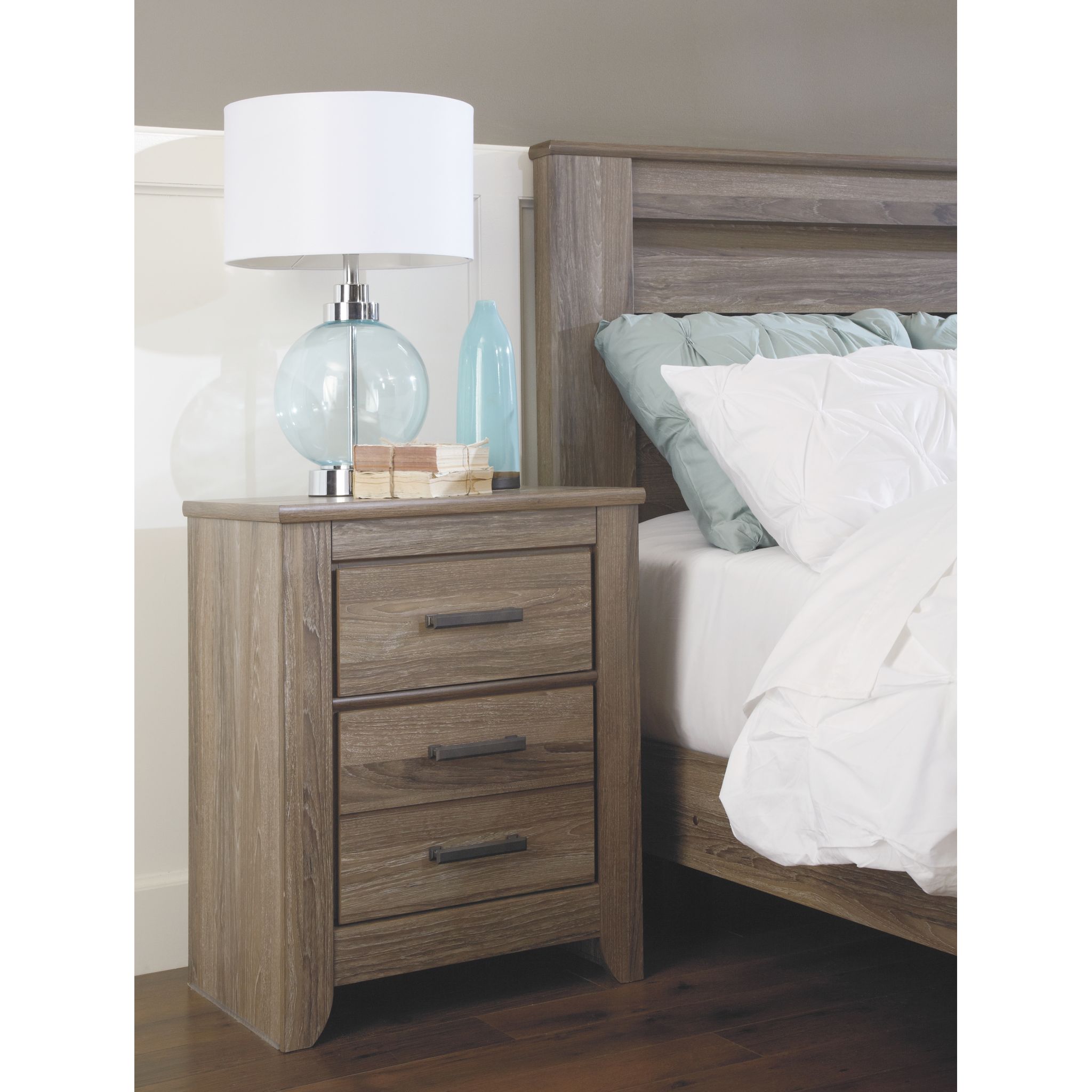 Zelen Nightstand - Gallery Image 3