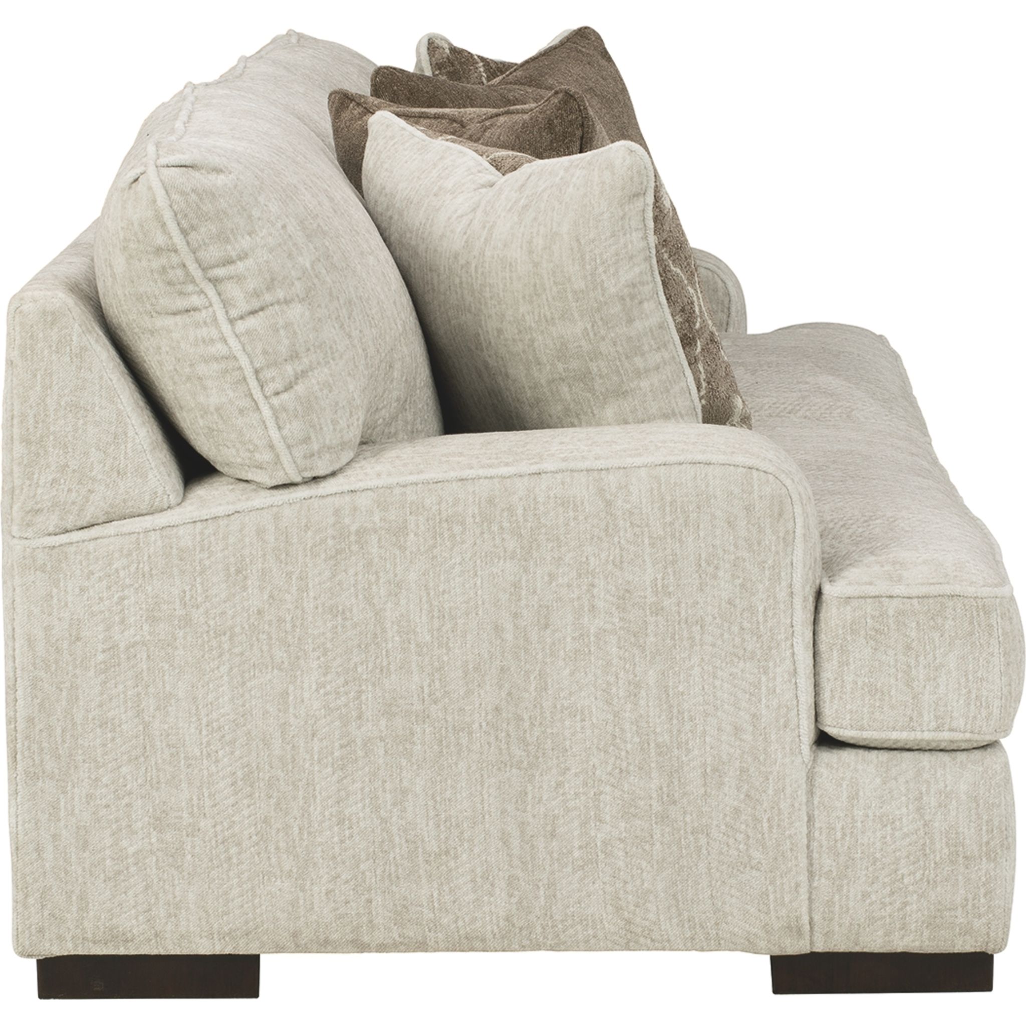 Alesandra-Exclusive Sofa - Gallery Image 4