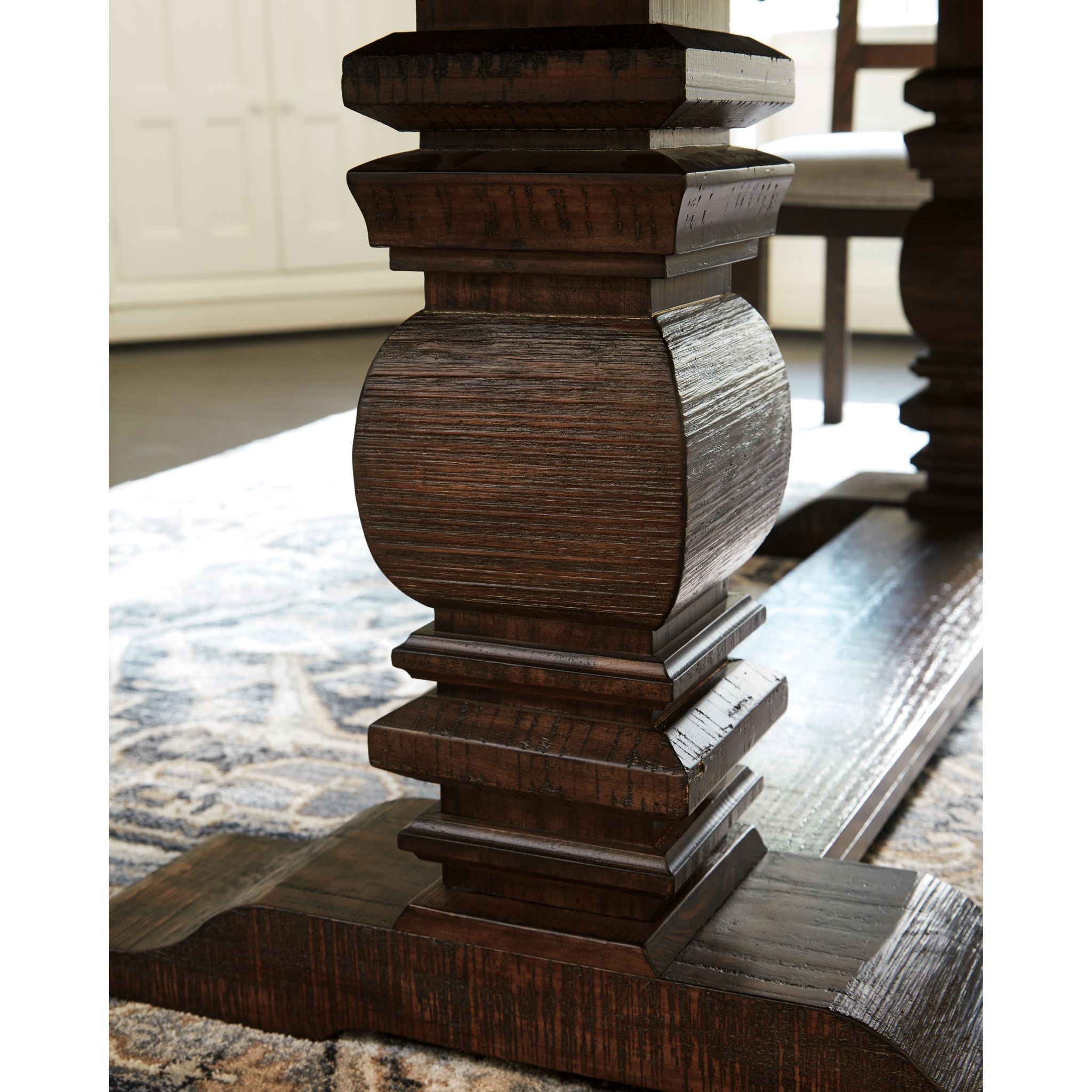 Hillcott-Exclusive Dining Table - Gallery Image 9