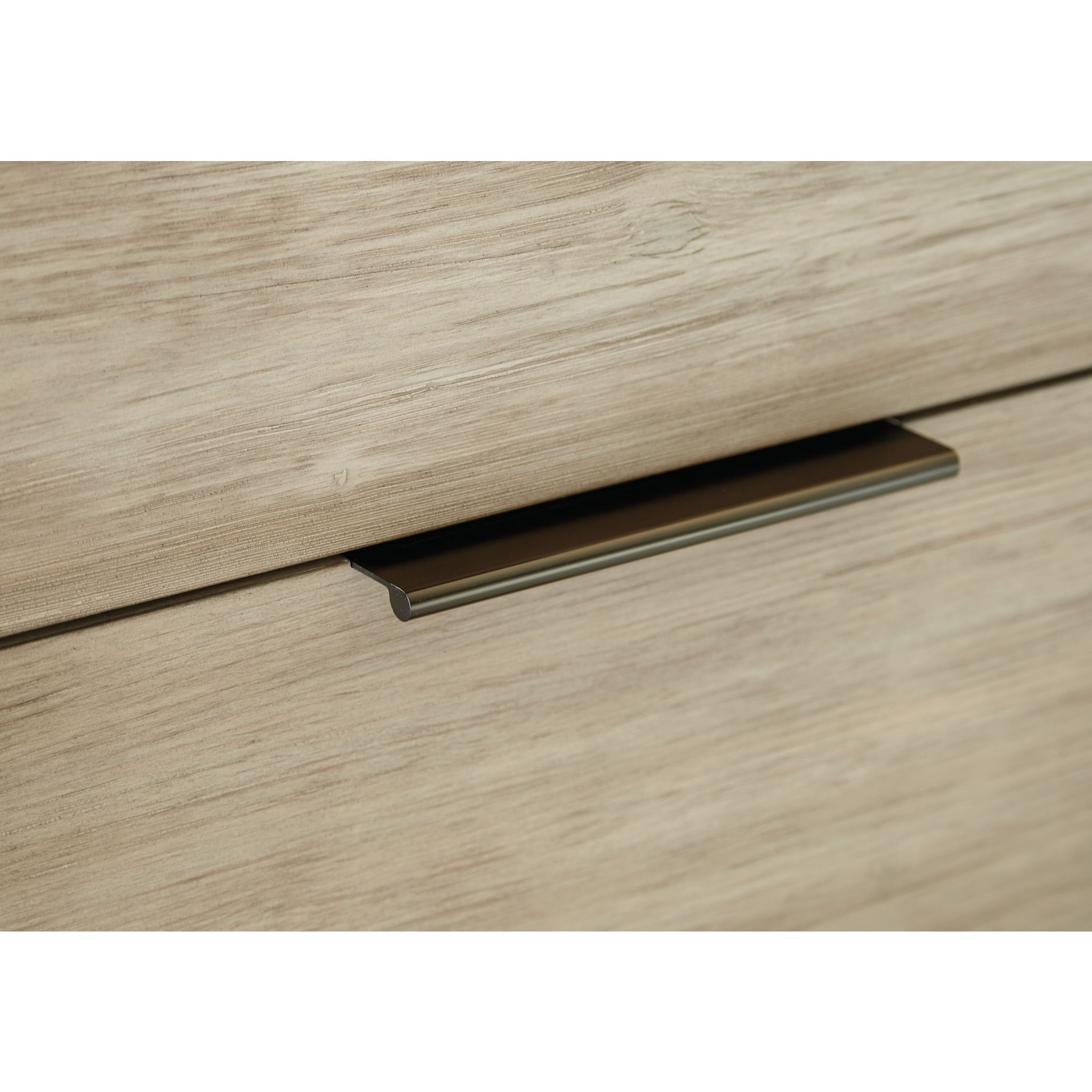 Hennington-Exclusive Chest - Gallery Image 5