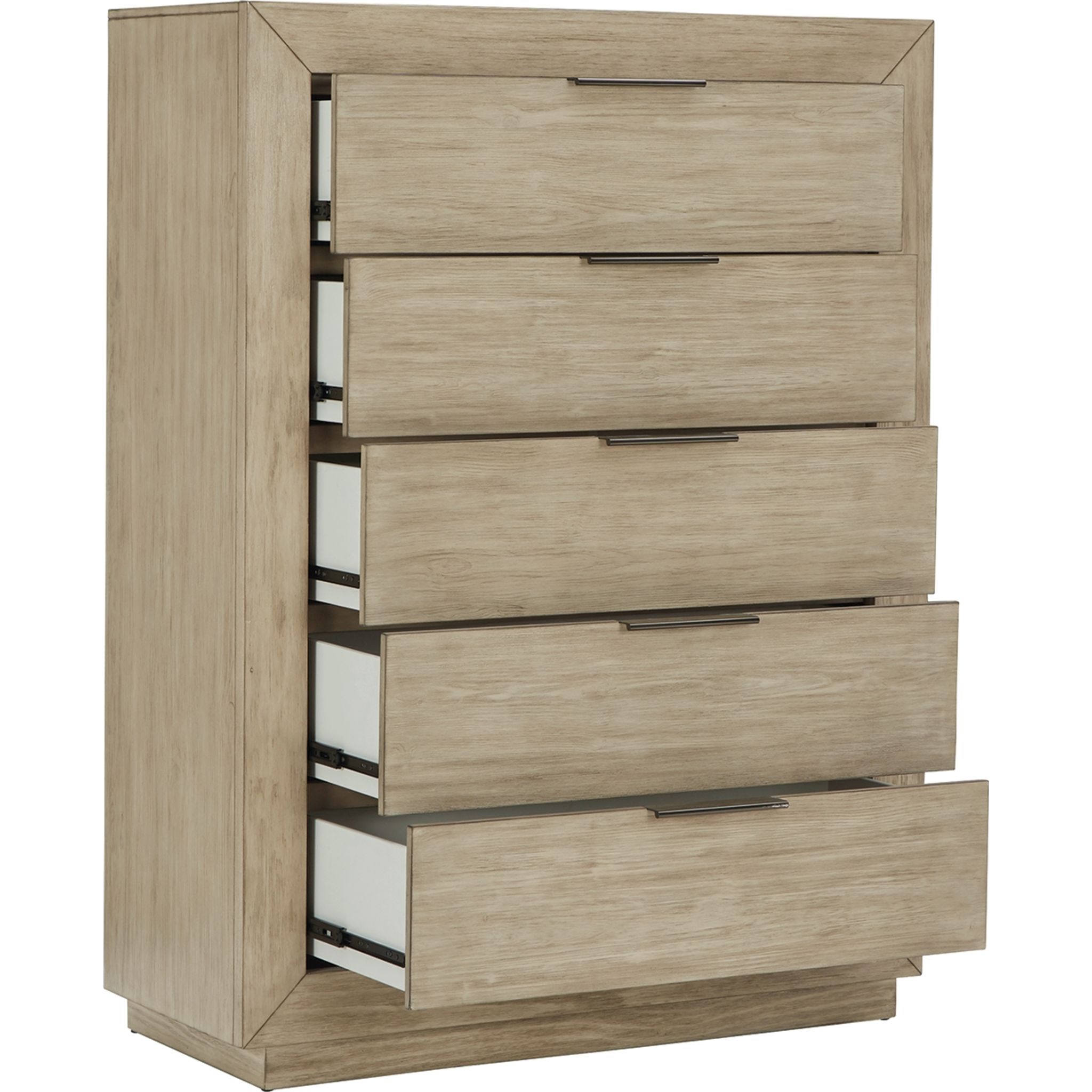 Hennington-Exclusive Chest - Gallery Image 3