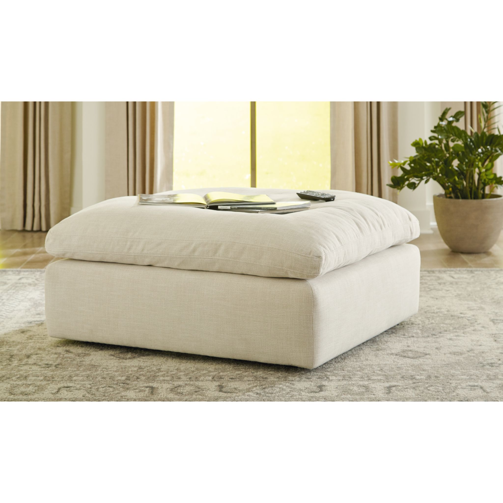 Tanavi-Exclusive Oversized Accent Ottoman - Gallery Image 1