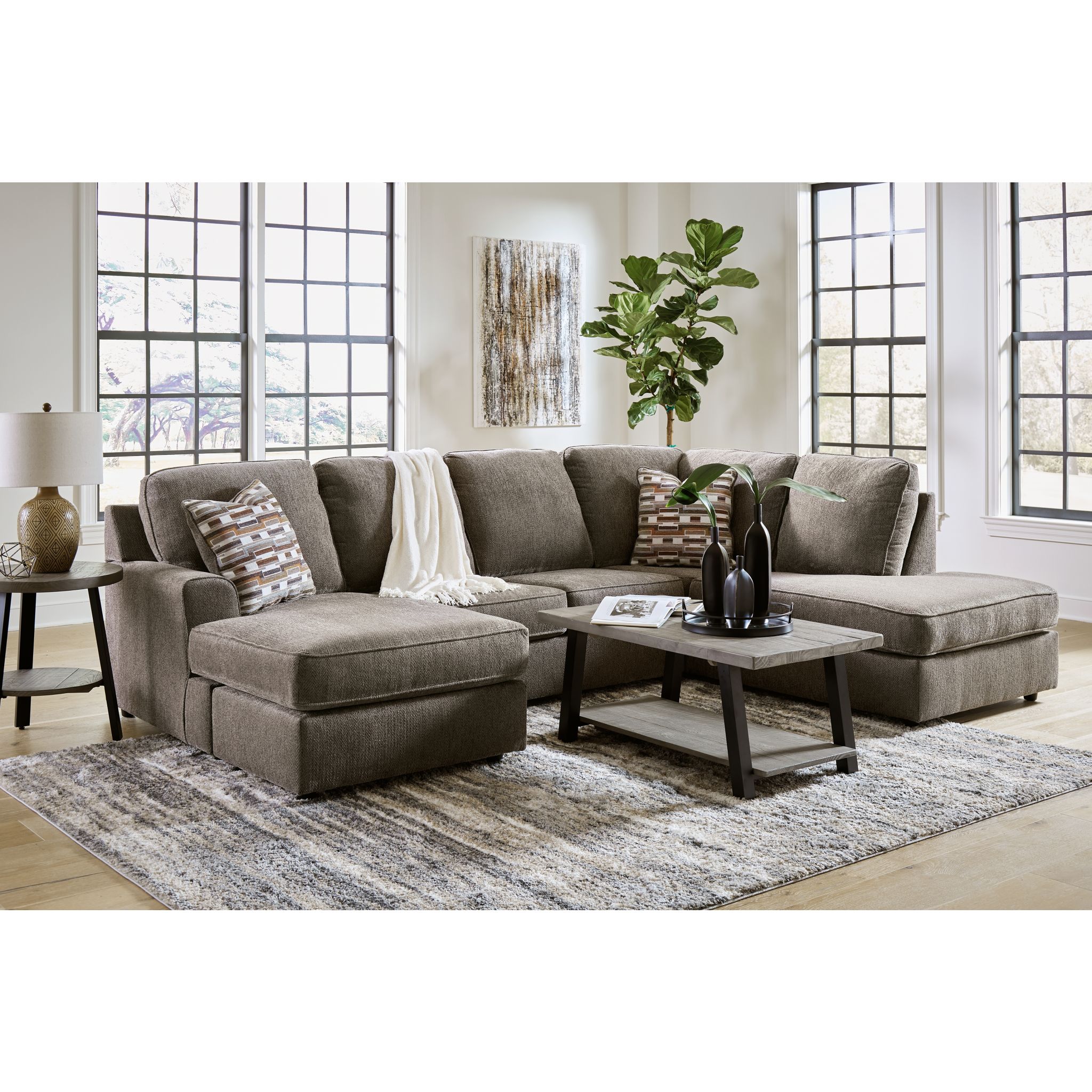 O'Phannon 2 Piece Sectional with Chaise - Putty/Right Facing - Gallery Image 2