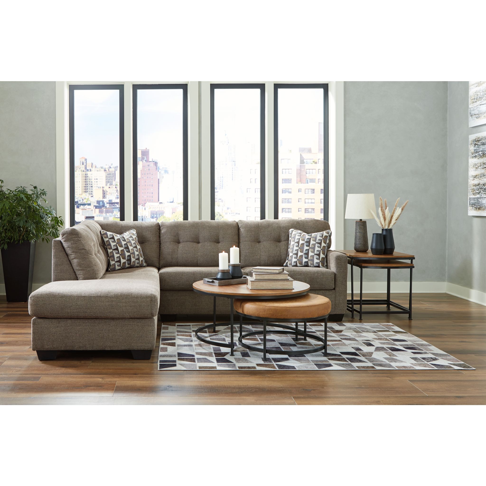 Mahoney 2 Piece Sectional with Chaise - Pebble/Right Facing - Gallery Image 3