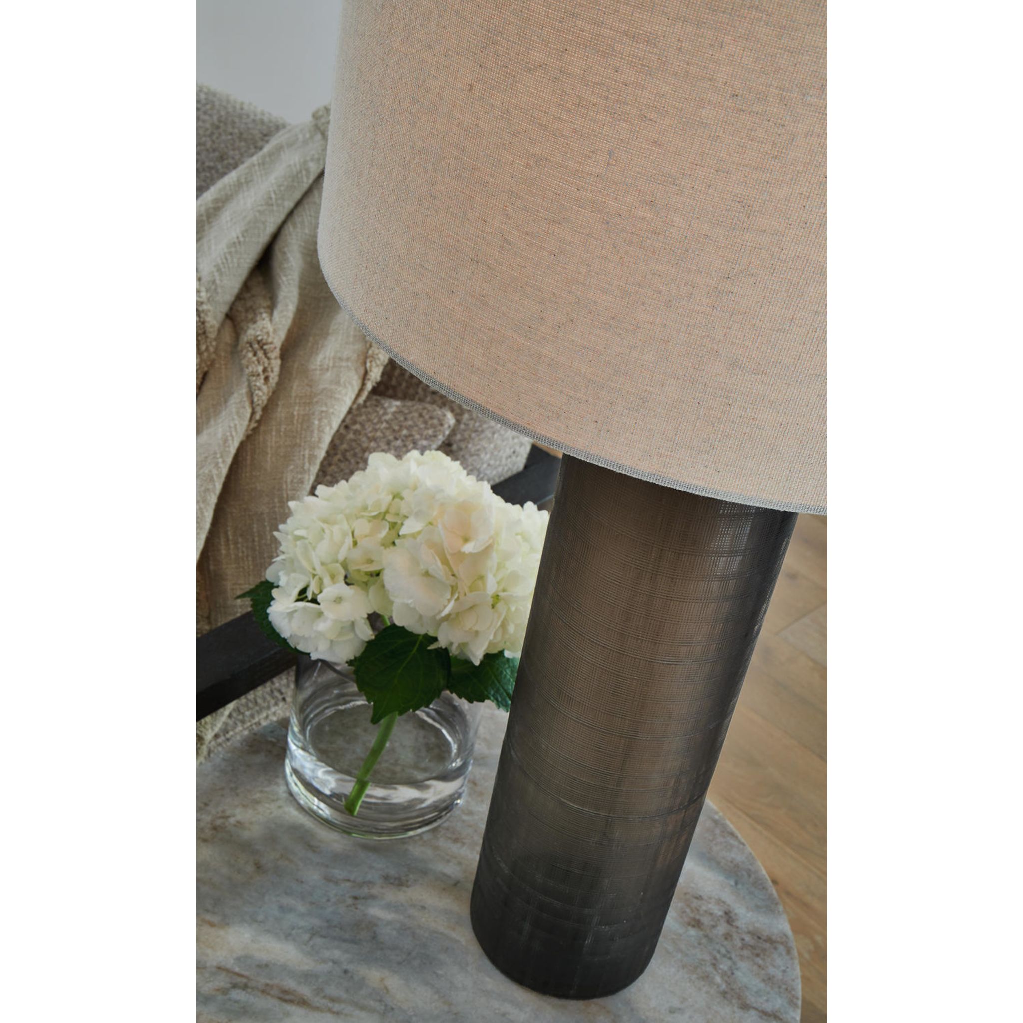 Dingerly Table Lamp (Single) - Gallery Image 4