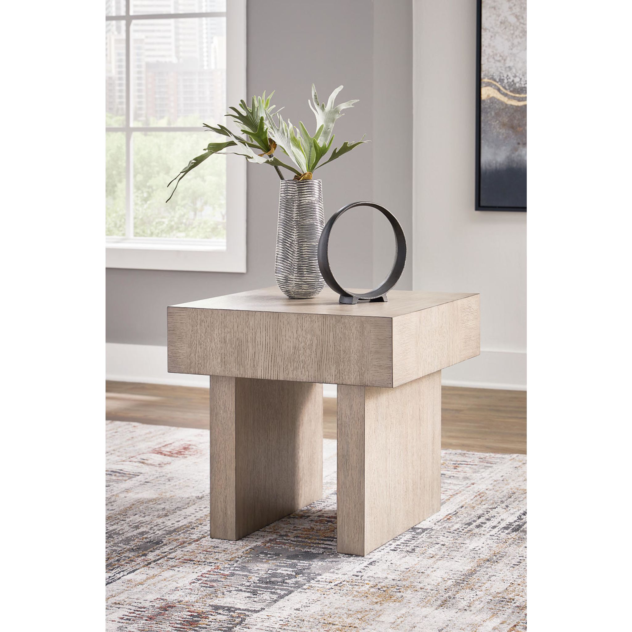 Jorlaina End Table - Gallery Image 1