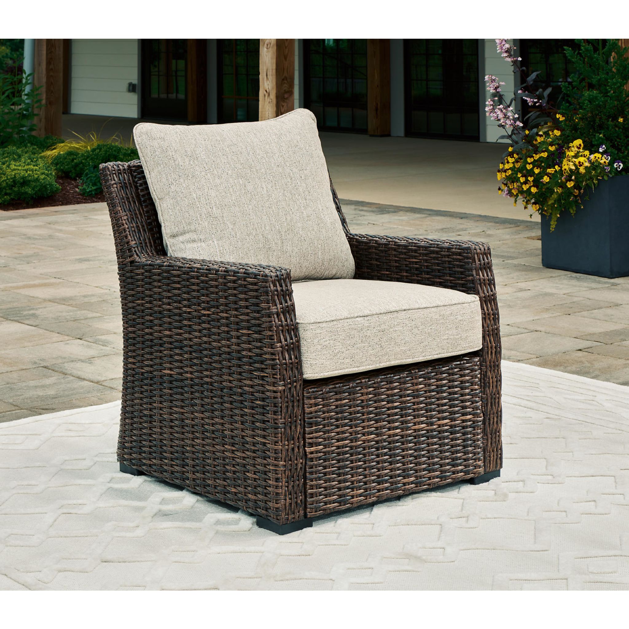 Brook Ranch Outdoor Lounge Chair with Cushion - Gallery Image 1