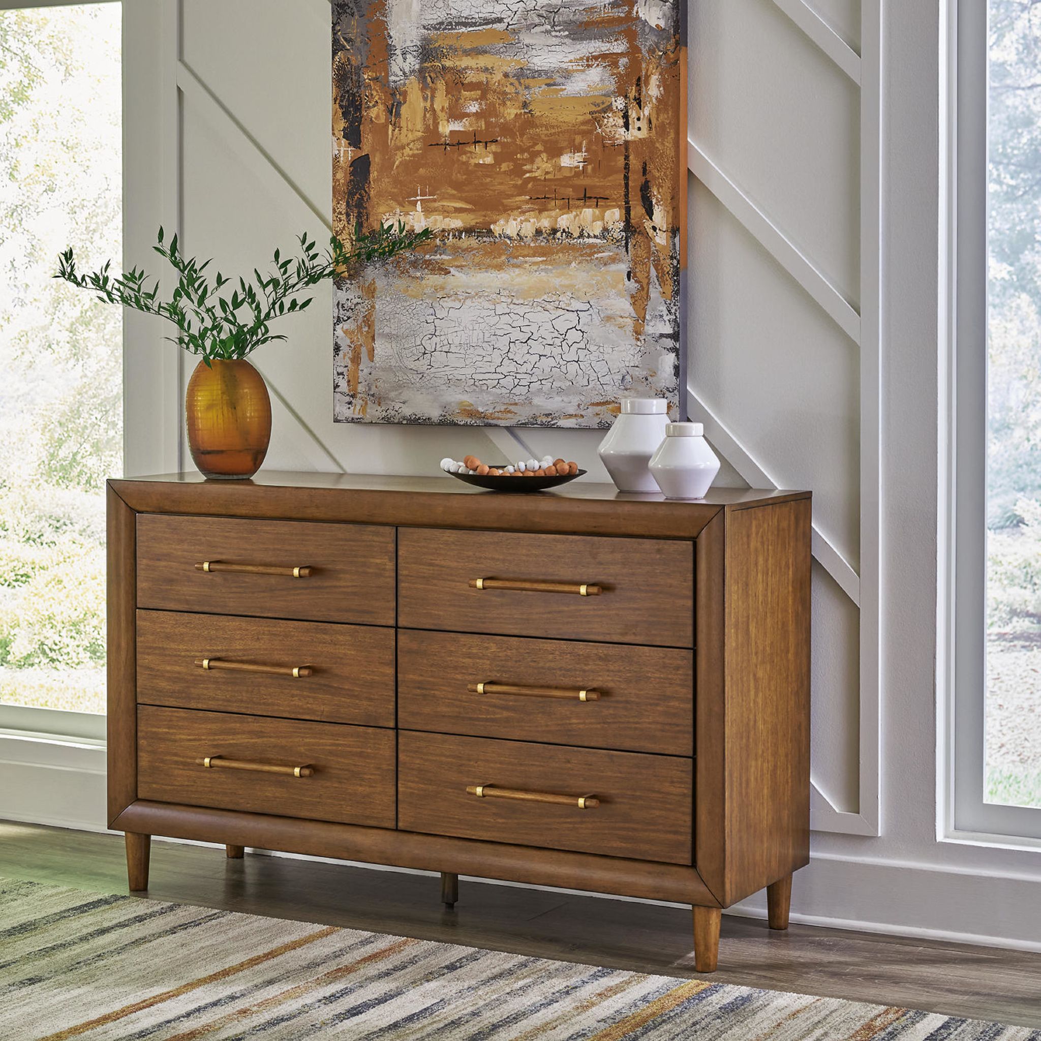 Lyncott Dresser - Gallery Image 1