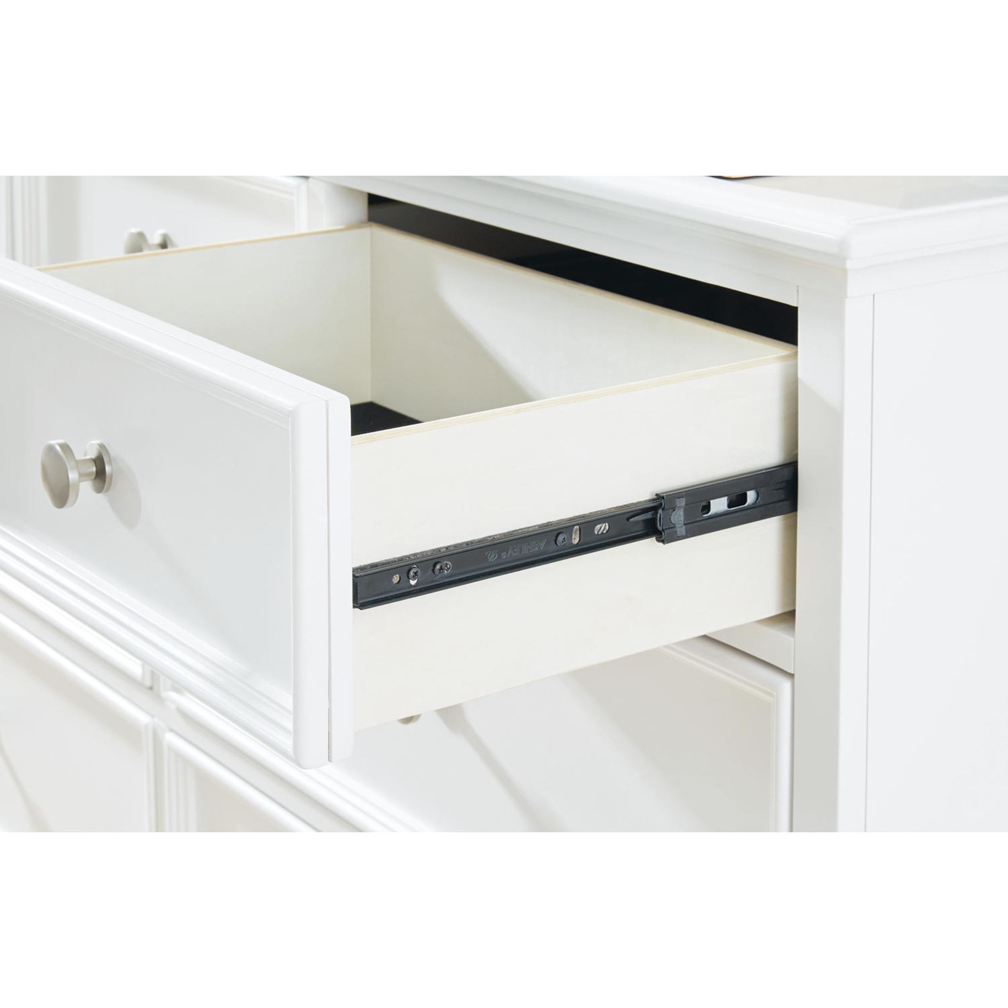 Fortman Dresser - Gallery Image 9